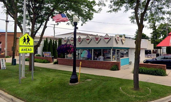 Tastee-Freez - Dundee - 209 Techumseh St (newer photo)